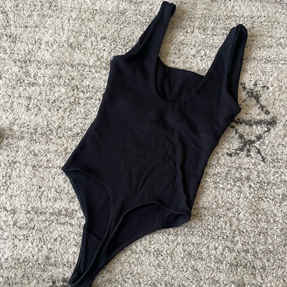 A&F soft AF bodysuit - Picture 2 of 4
